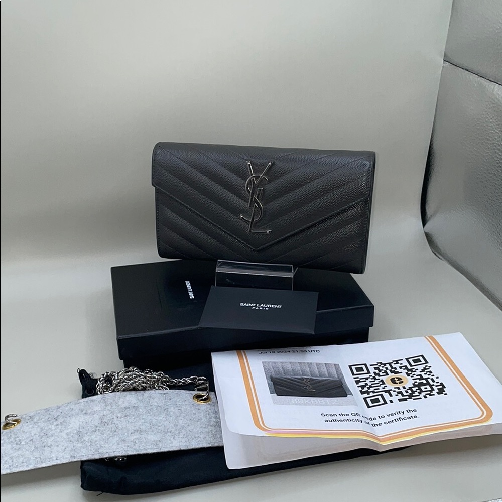 Yves Saint Laurent Gray Chevron Clutch with Silver Chain - Picture 10 of 16